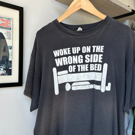 VINTAGE 90s | Woke Up On The Wrong Side Of The Bed Faded Quote T-Shirt sz XL