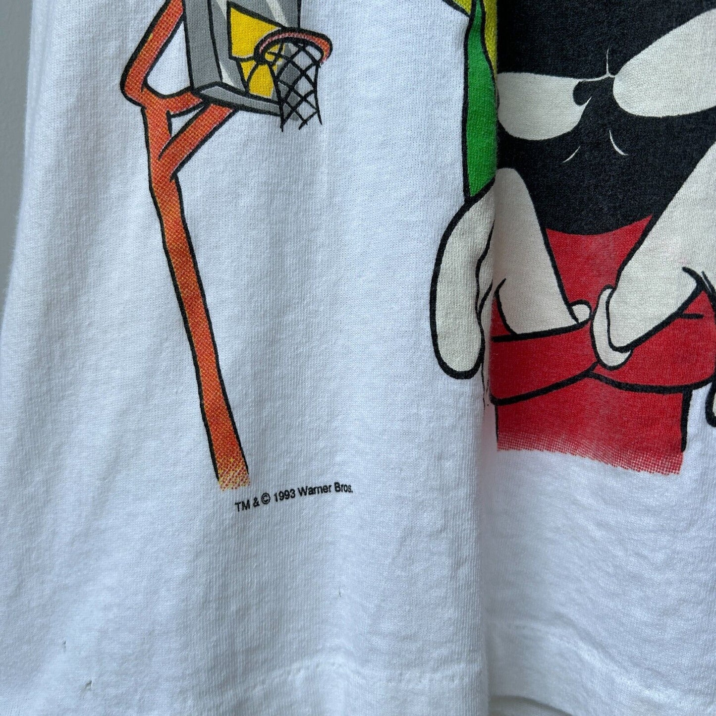 VINTAGE 90s | Bugs Bunny & Marvin Basketball Cartoon T-Shirt sz M