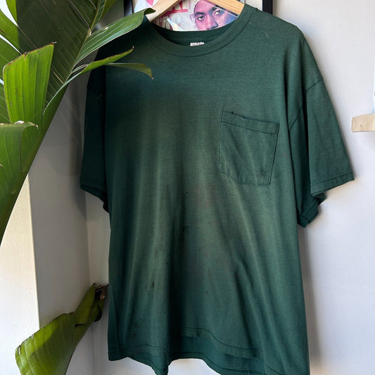 VINTAGE 90s | Fruit Of The Loom 50/50 Faded Green Blank Distressed T-Shirt sz L