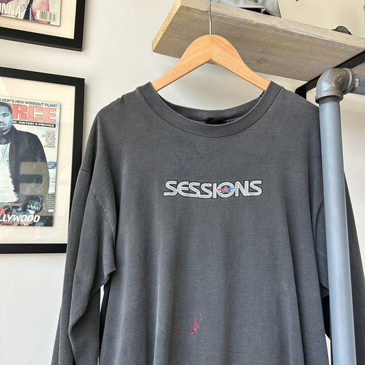 VINTAGE 90s | Sessions Faded Long Sleeve T-Shirt sz M