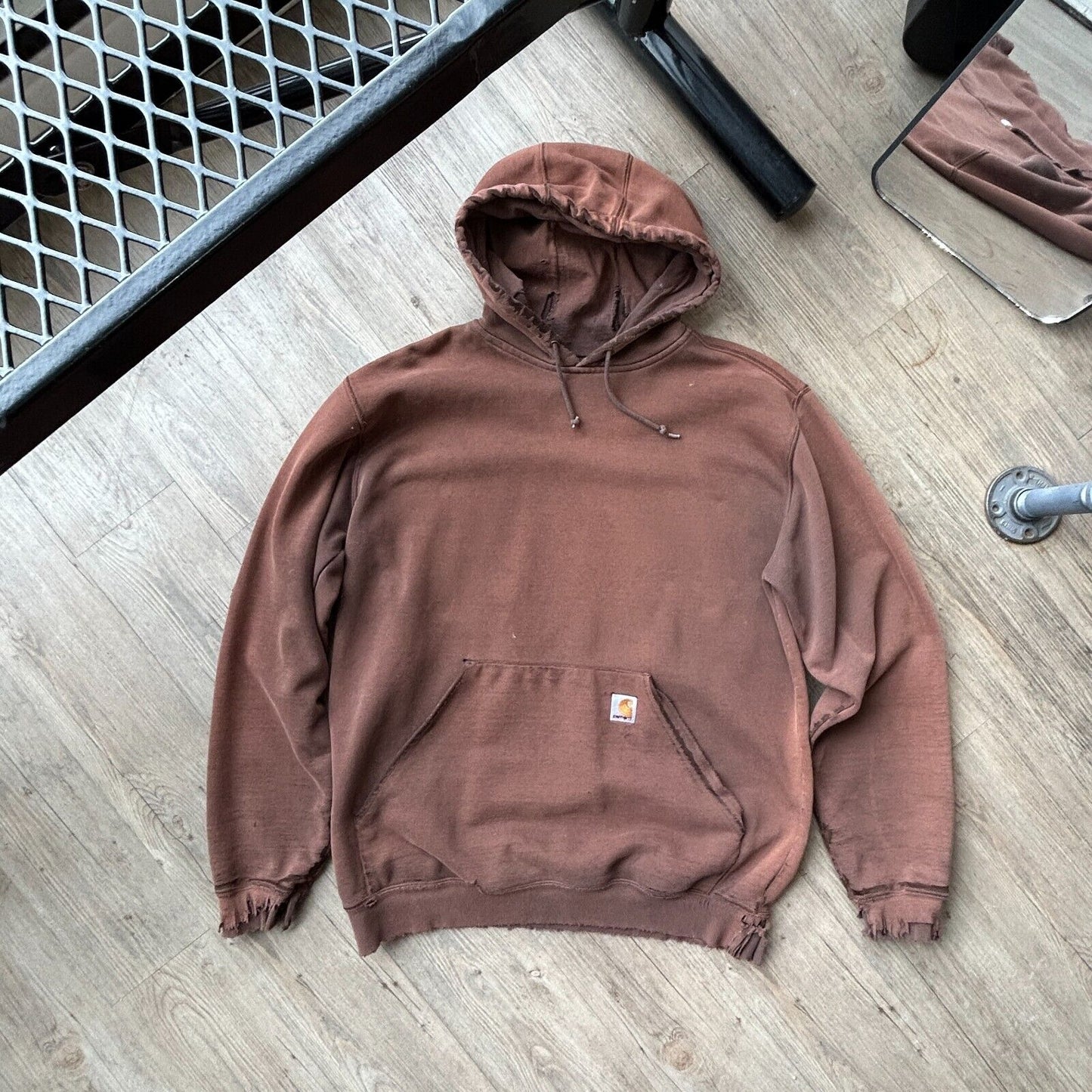 VINTAGE | Carhartt Sun Faded Thrashed Brown Hoodie Sweater sz L