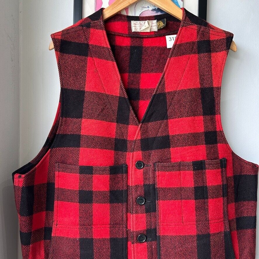 VINTAGE | CC Filson Red Buffalo Plaid Wool Mackinaw Vest Jacket sz XL