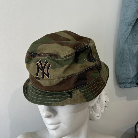 NY Yankees New Era Camo Bucket HAT Sz M