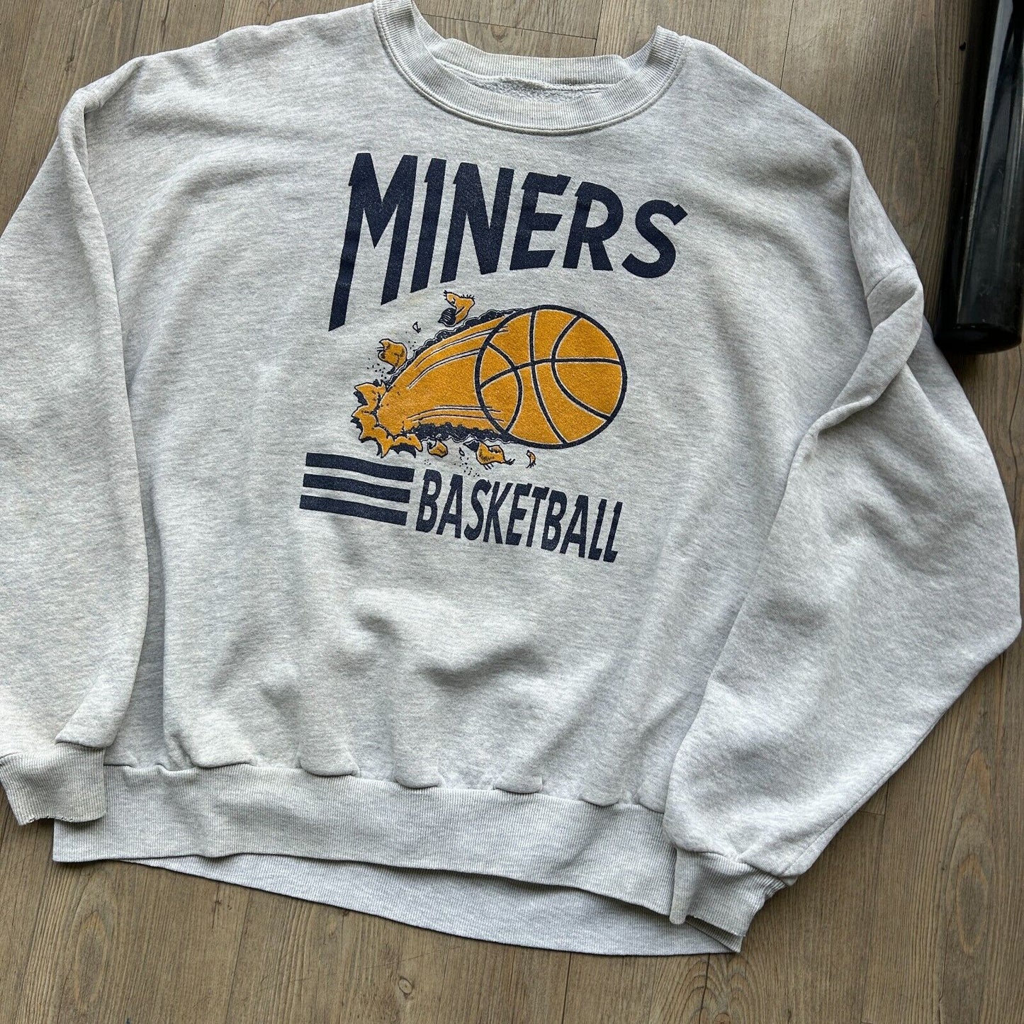 VINTAGE 90s | Miners Basketball Grey Crewneck Sweater sz XXL Adult