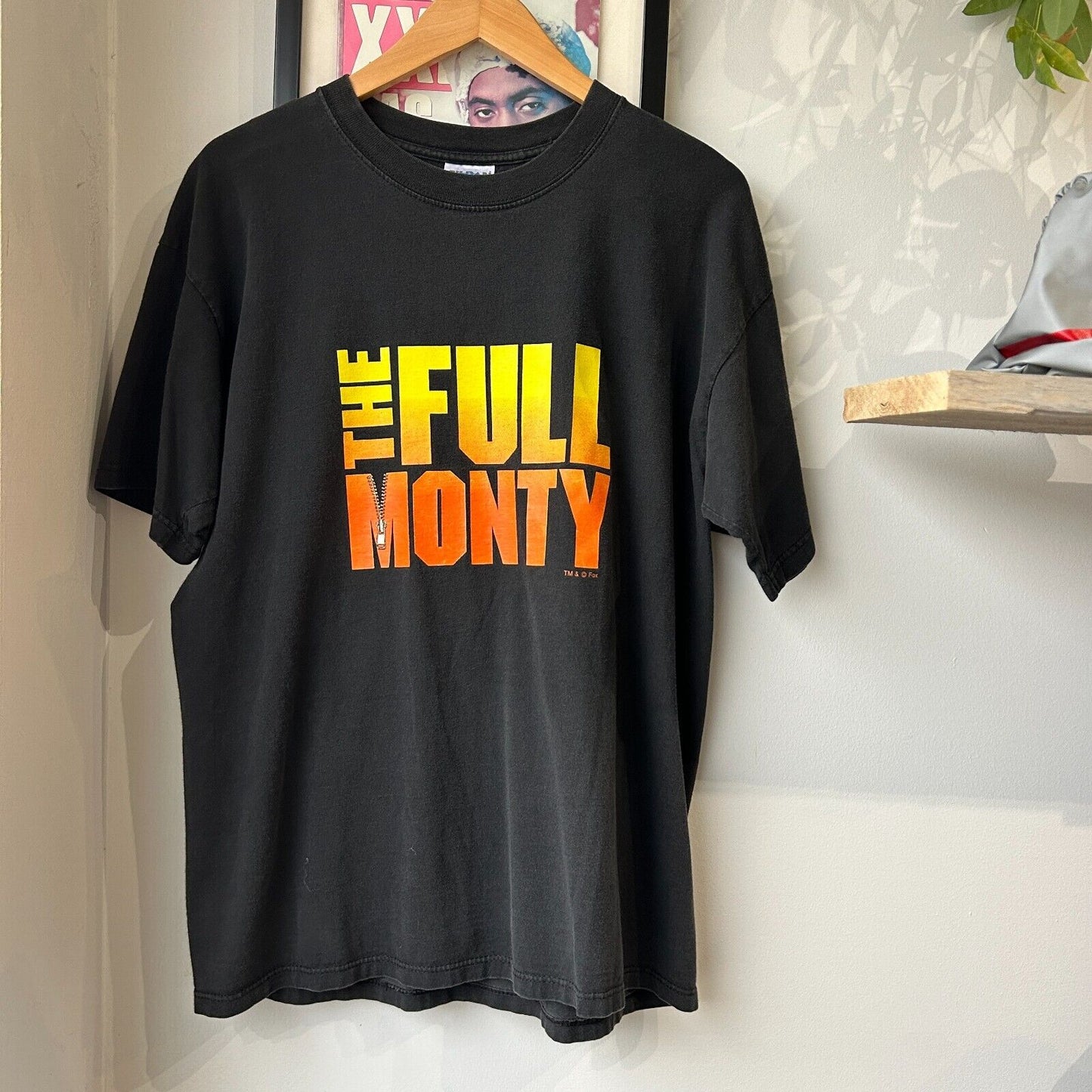 VINTAGE 90s | The Full Monty Drop Everything T-Shirt sz L