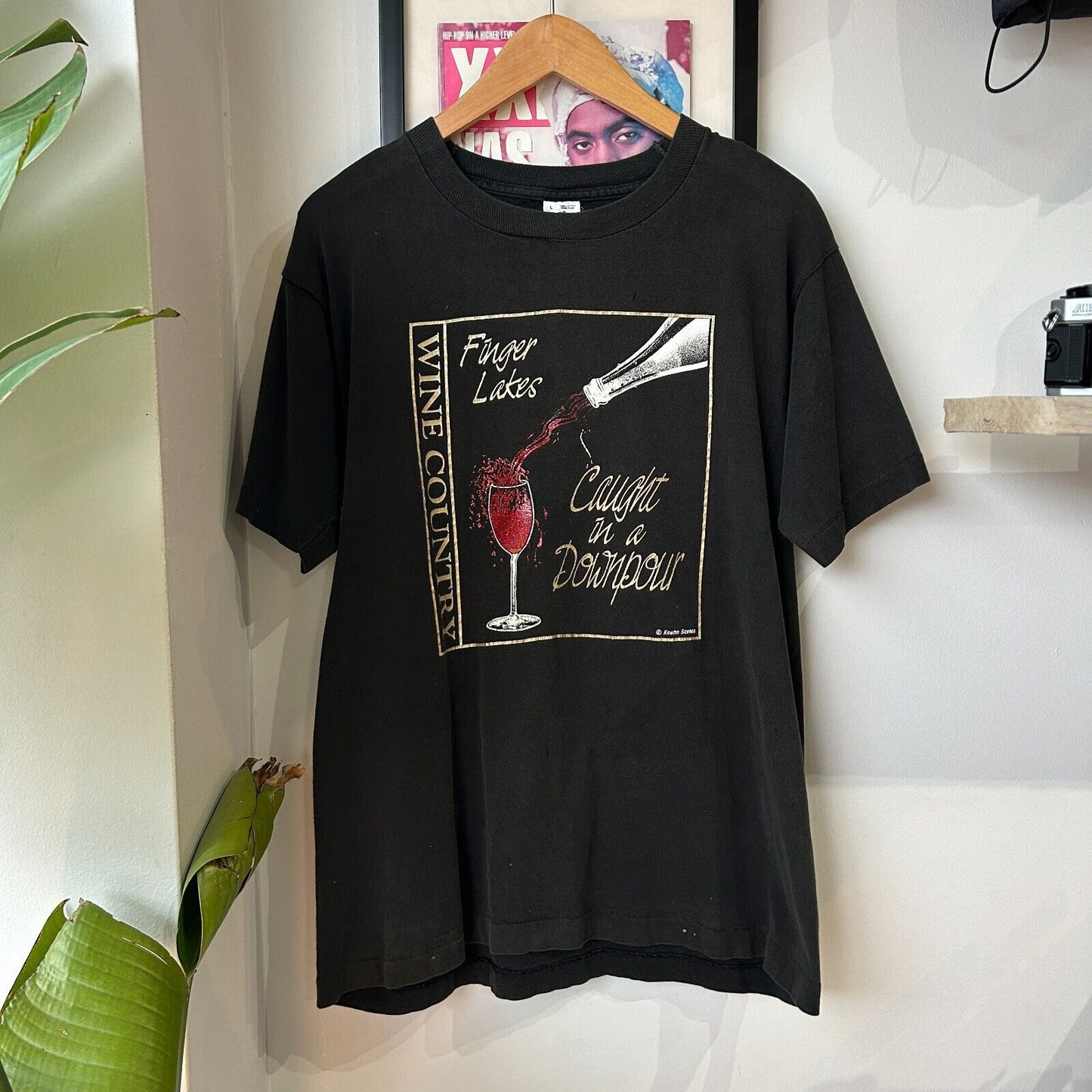 VINTAGE 90s | Wine Country Caught In A Downpour Black T-Shirt sz L Adult