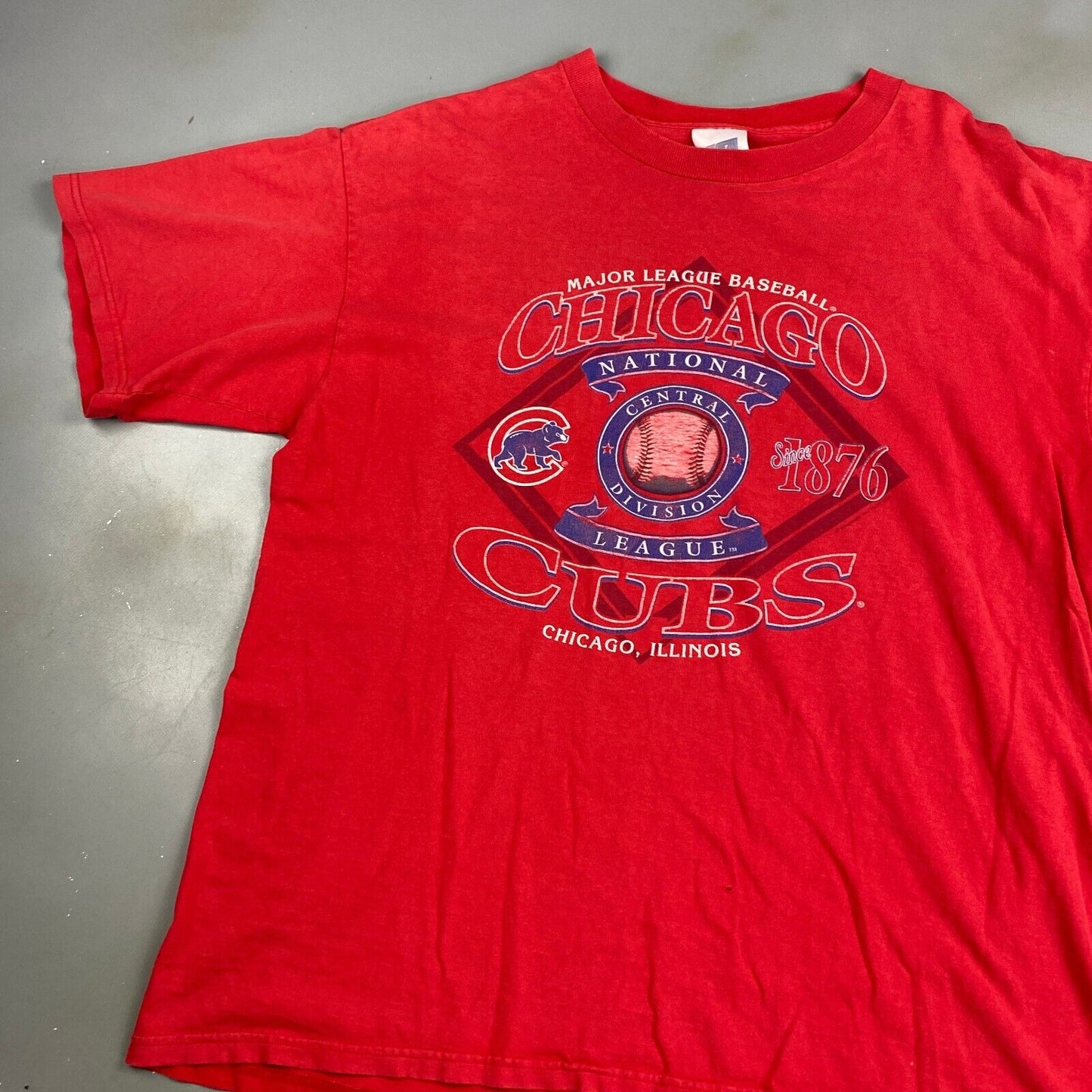 VINTAGE MLB Chicago Cubs Baseball Graphic Red T-Shirt sz Large Adult