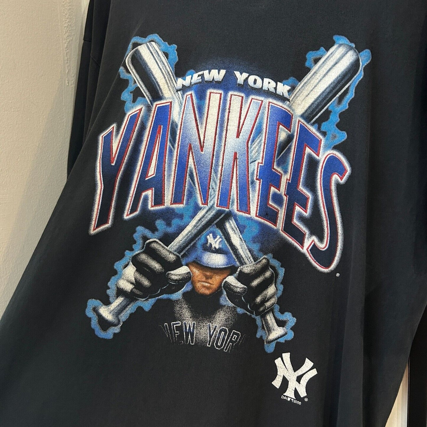 VINTAGE 2000 | NY Yankees Thunder Graphic MLB Baseball T-Shirt sz L Adult