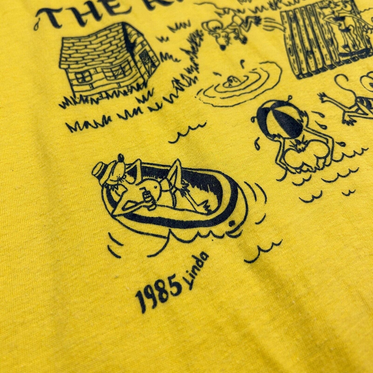 VINTAGE 80s | The River Rats Illustration Yellow T-Shirt sz M Men Adult