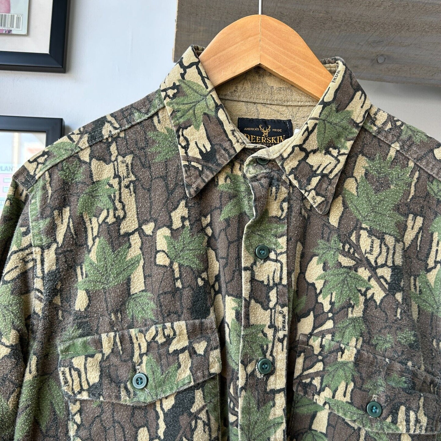 VINTAGE 90s | Deerskin Tree Bark Camo Button Down Chamois Cloth Shirt sz M