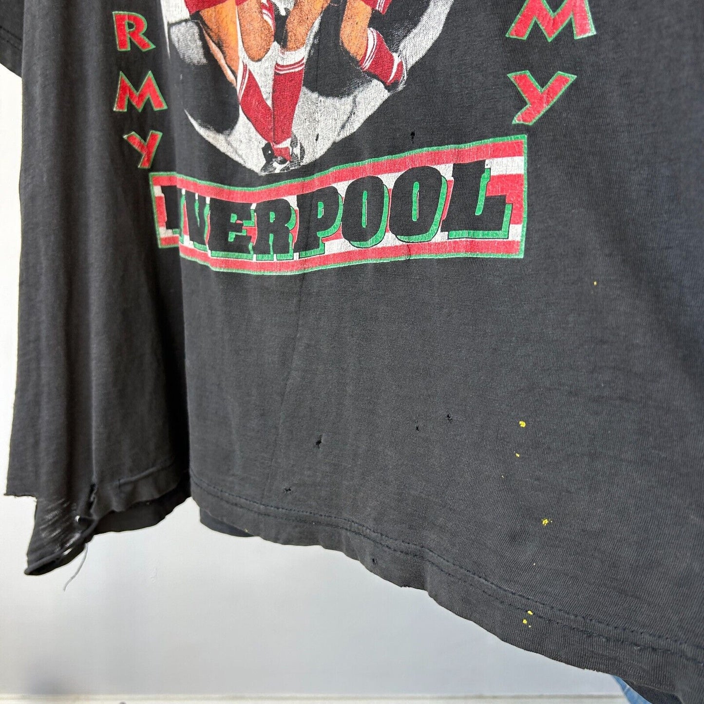 VINTAGE 90s | Liverpool Red Army Sam The Man Thrashed Soccer T-Shirt sz XL