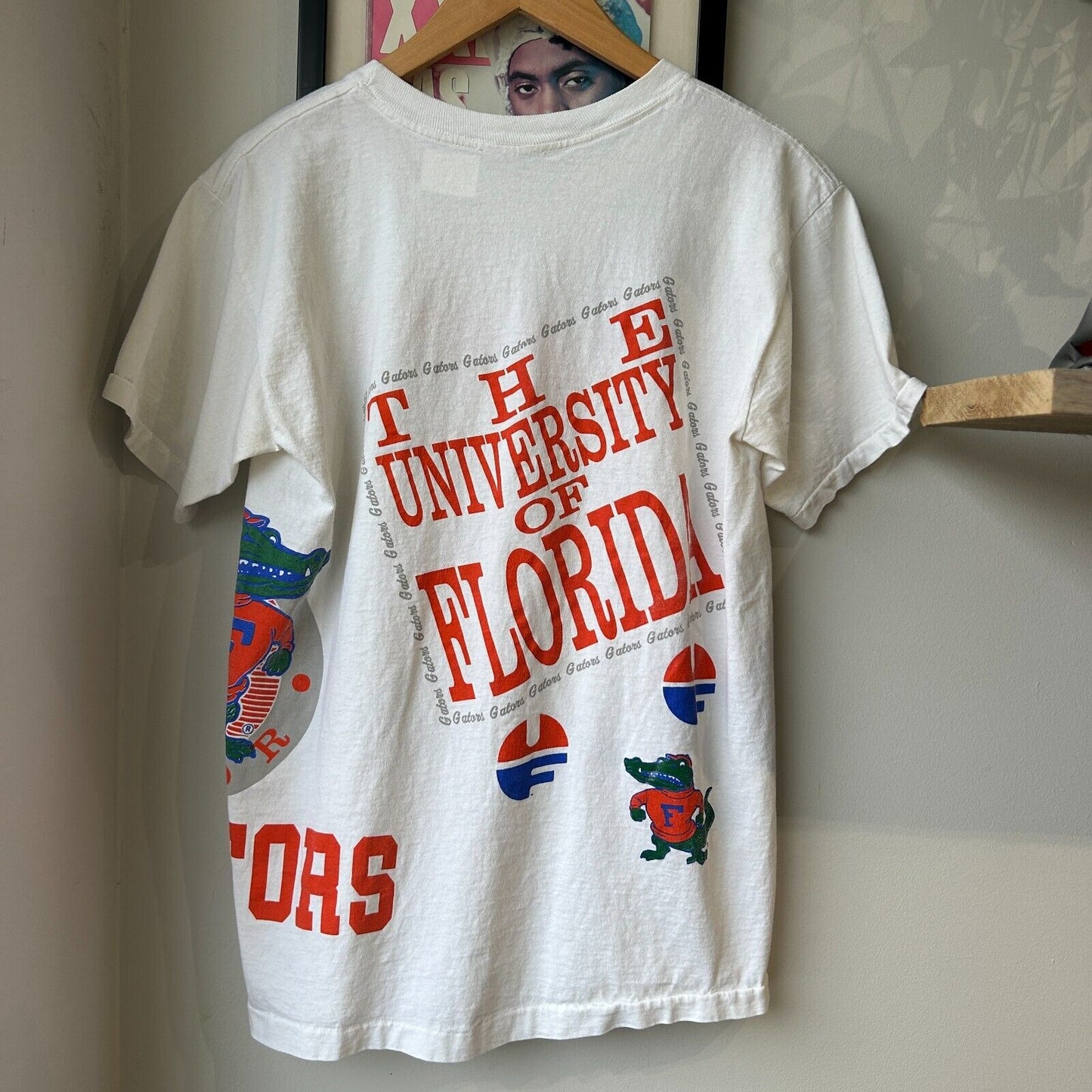 VINTAGE 90s | University Of Florida Gators All Over Print T-Shirt sz S/M