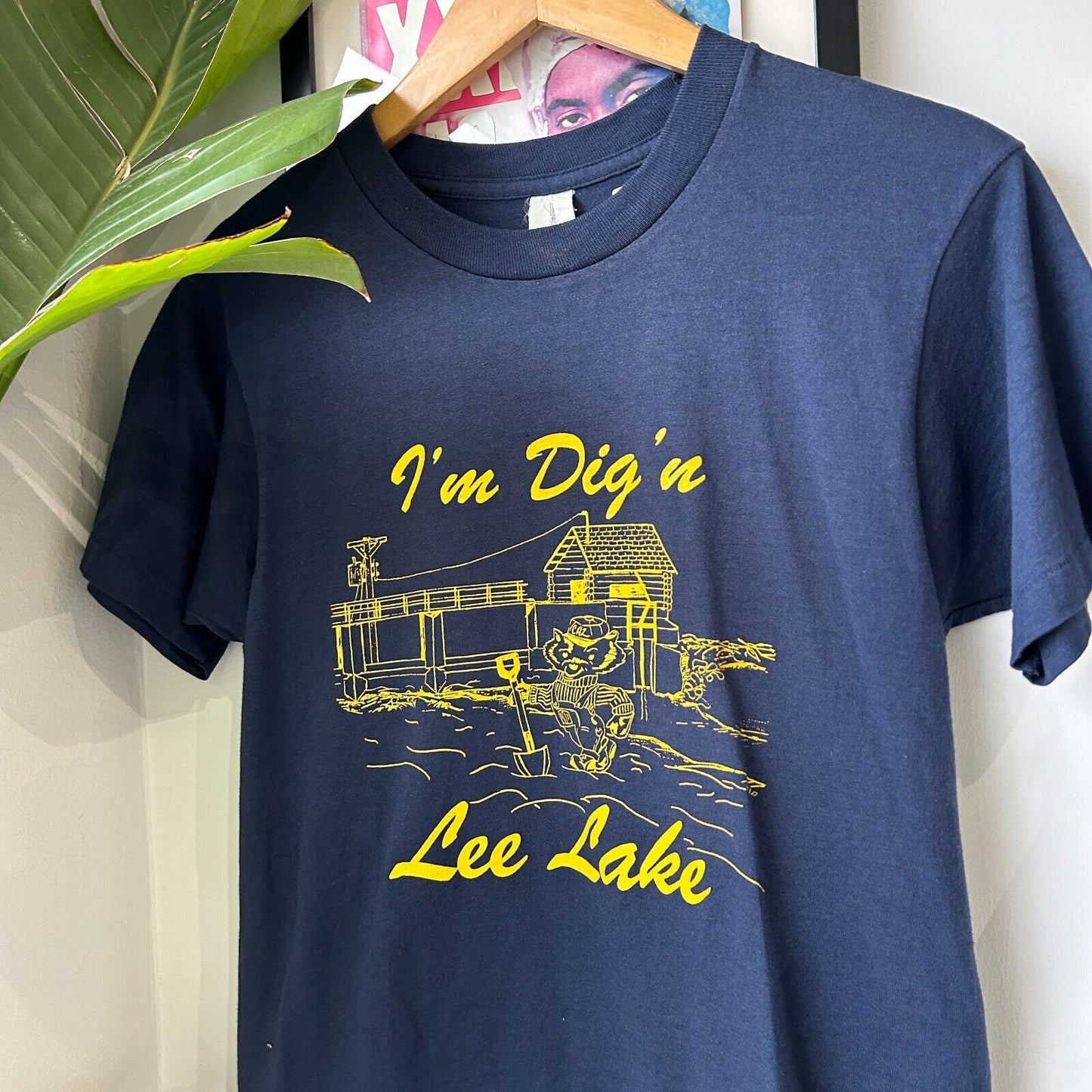 VINTAGE 80s | I'm Dig'n Lee Lake Illustration T-Shirt sz XS Adult
