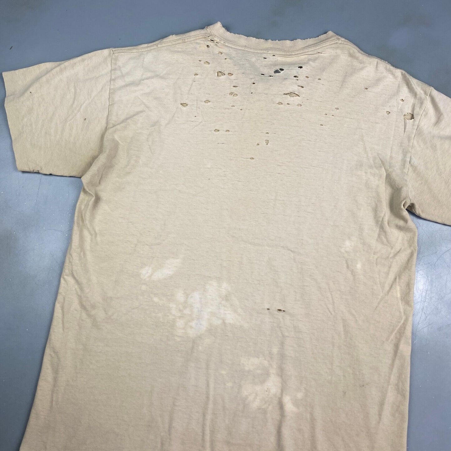 VINTAGE Whiteman AFB Jet Faded Tan Distressed T-Shirt sz Large Adult