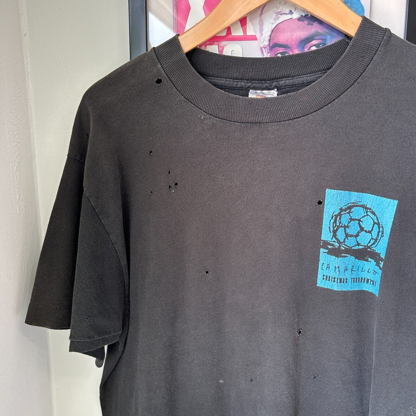 VINTAGE 90s | Camarillo Soccer Art Illustration Faded Thrashed T-Shirt sz L