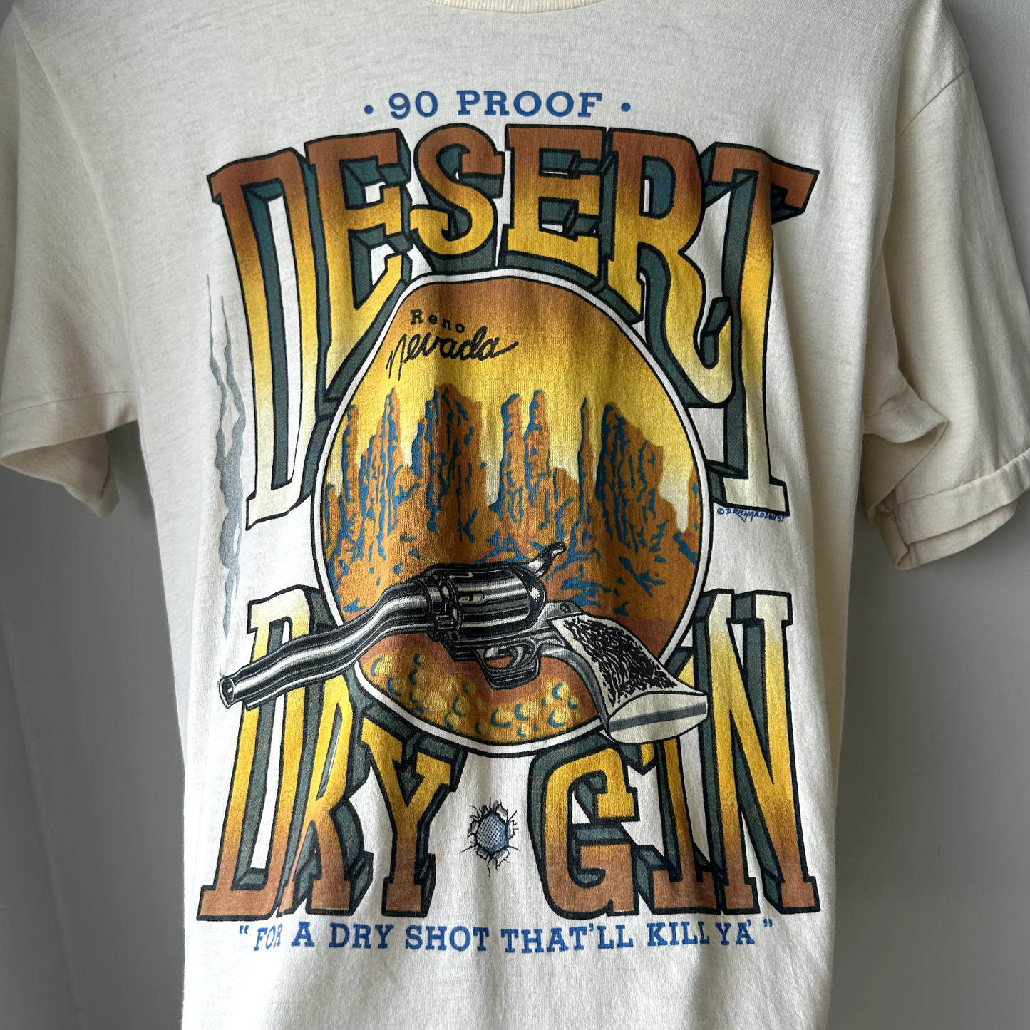 VINTAGE 1987 | Desert Dry Gin Reno Nevada T-Shirt sz S Adult Made In USA