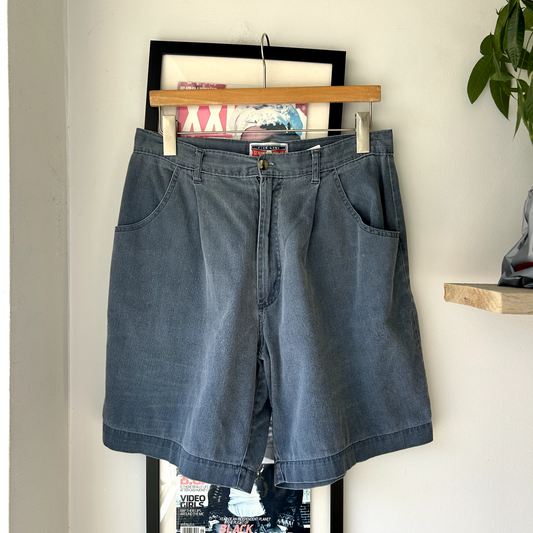 VINTAGE | Fine Line Light Weight Jean Shorts sz W30