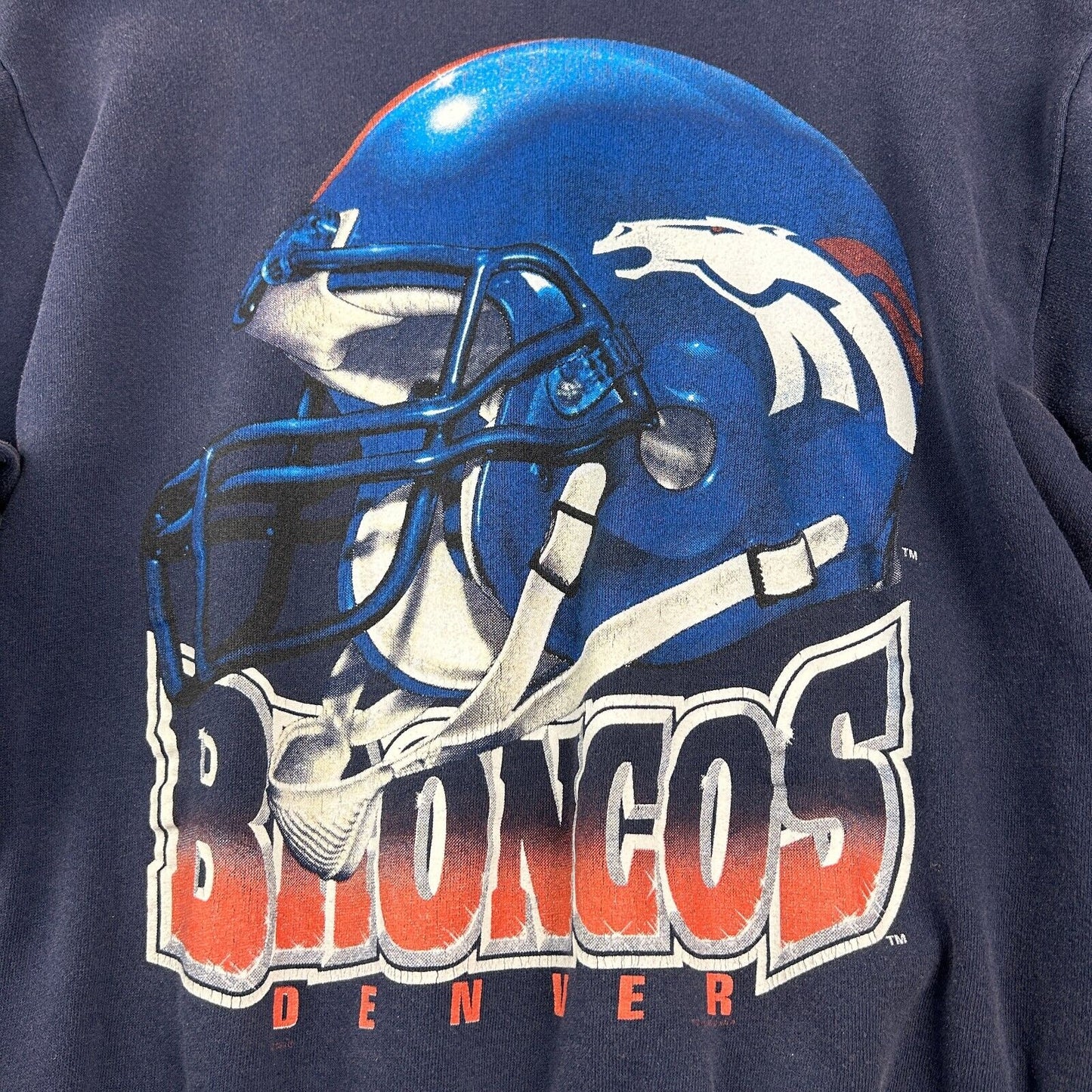 VINTAGE 1997 | NFL Denver Broncos Big Helmet Football Crew Sweater sz M Adult
