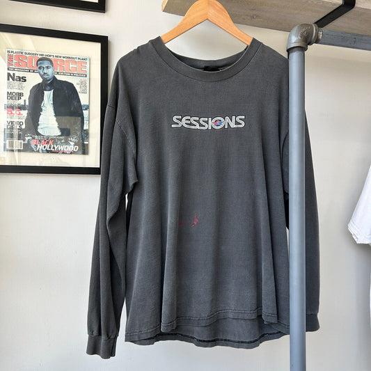 VINTAGE 90s | Sessions Faded Long Sleeve T-Shirt sz M