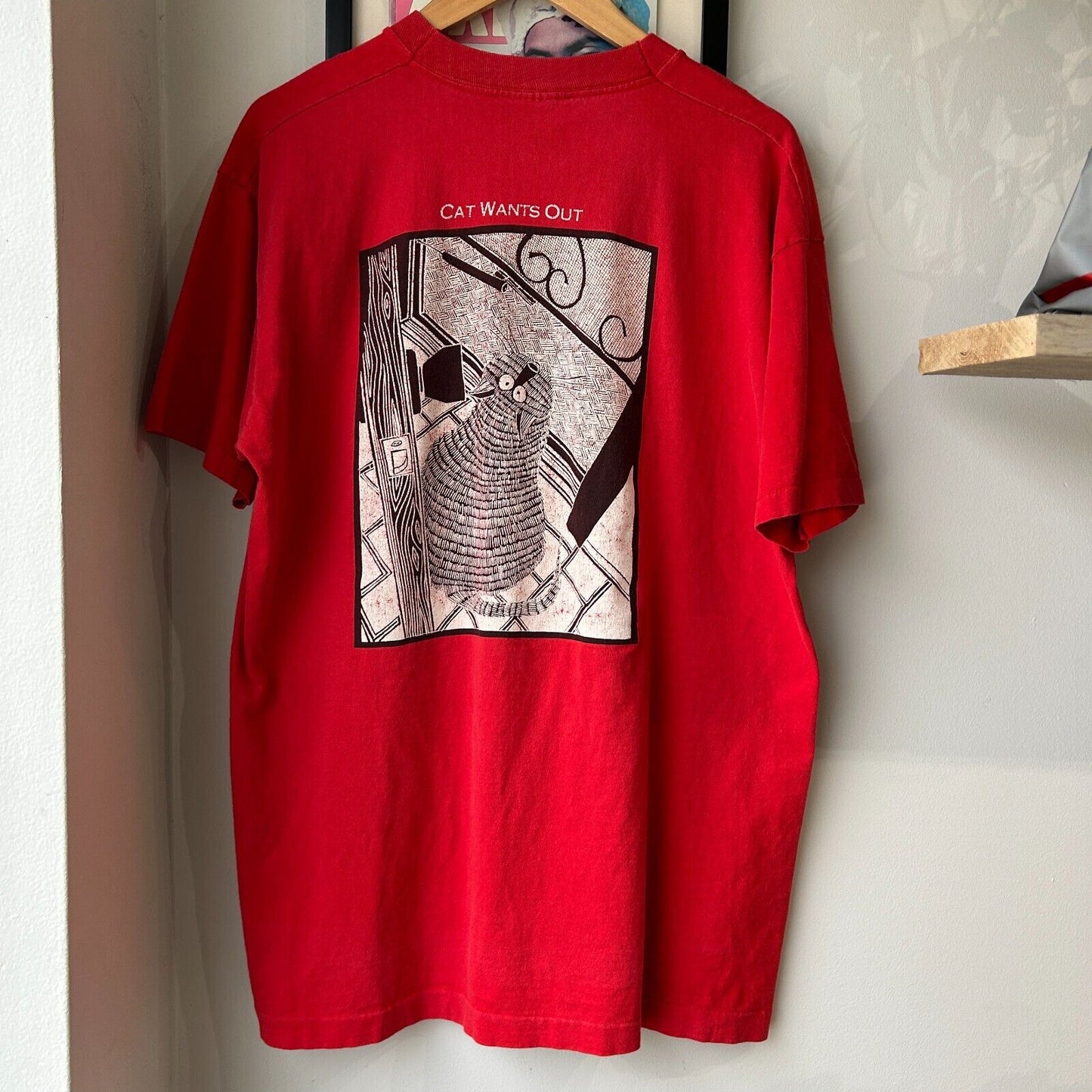 VINTAGE 90s | Cat Want In Cat Wants Out Art T-Shirt sz L