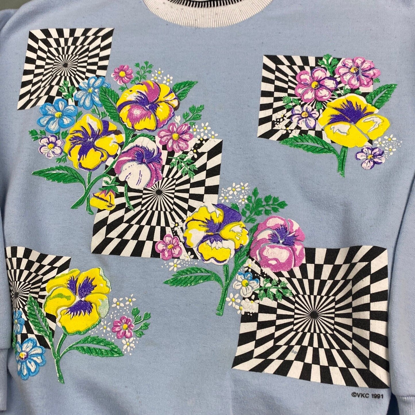 VINTAGE 90s Psychedelic Flowers Grandma Crewneck Sweater sz Medium Adult