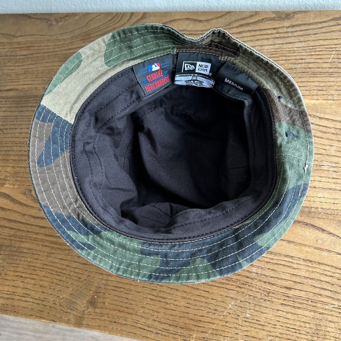 NY Yankees New Era Camo Bucket HAT Sz M