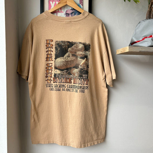 VINTAGE 90s | Snake Hunt T-Shirt sz L-XL