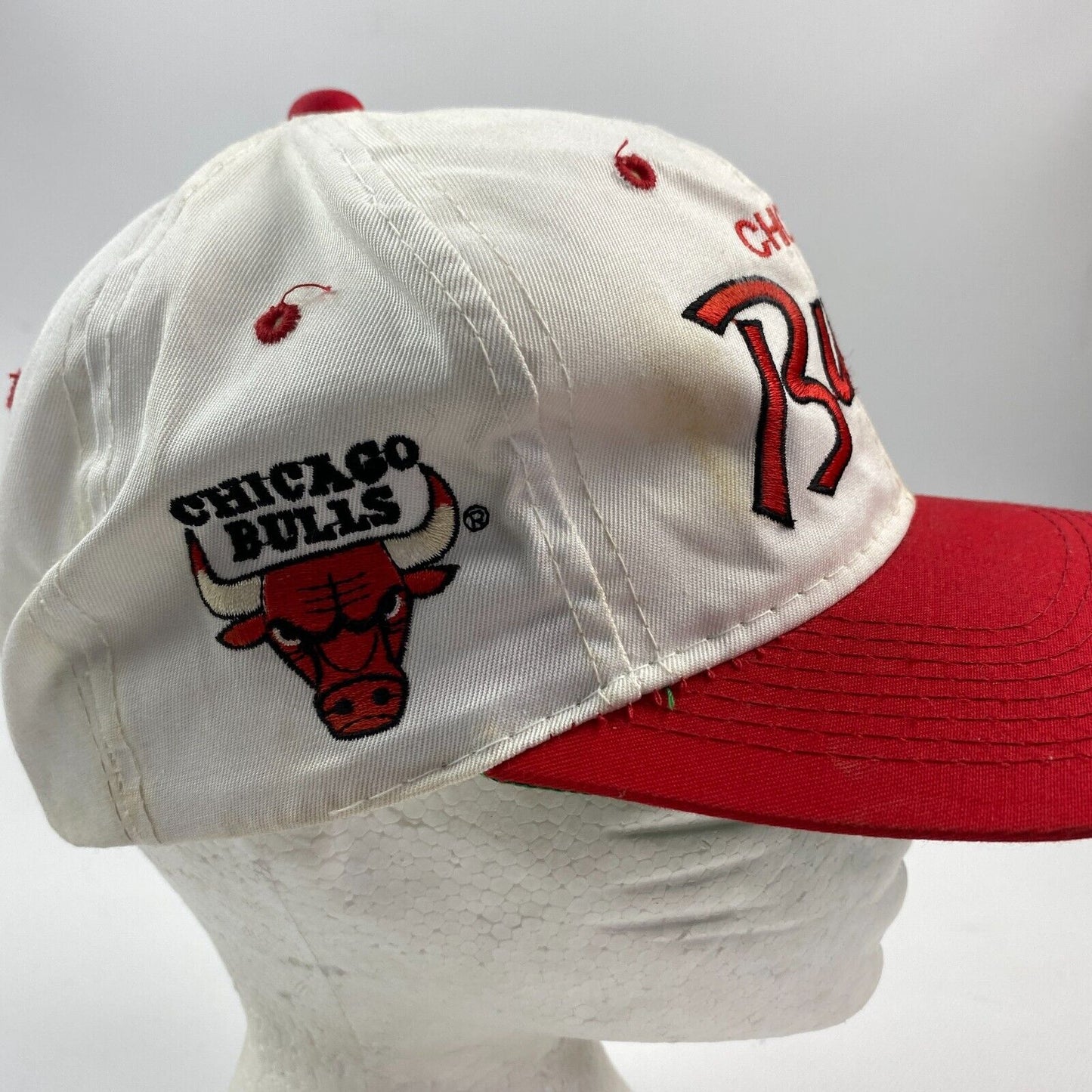 VINTAGE 90s Chicago Bulls Script Sports Specialties Twill Snapback Hat sz OS