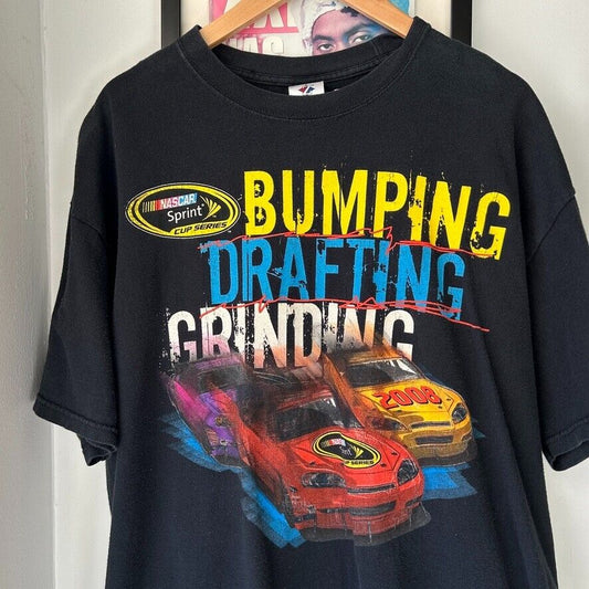 VINTAGE | Bumping Drafting Grinding Nascar Racing Car T-Shirt sz XL