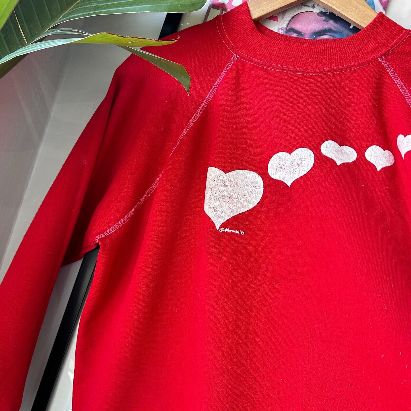 VINTAGE 80s | Flying Hearts Red Crewneck Sweater sz L Adult