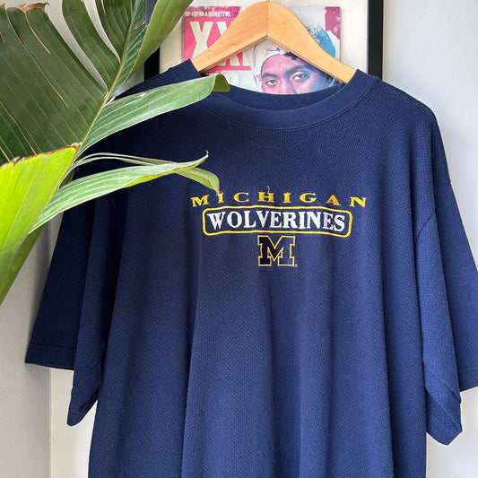 VINTAGE 90s | Michigan Wolverines Embroidered Jersey T-Shirt sz XL