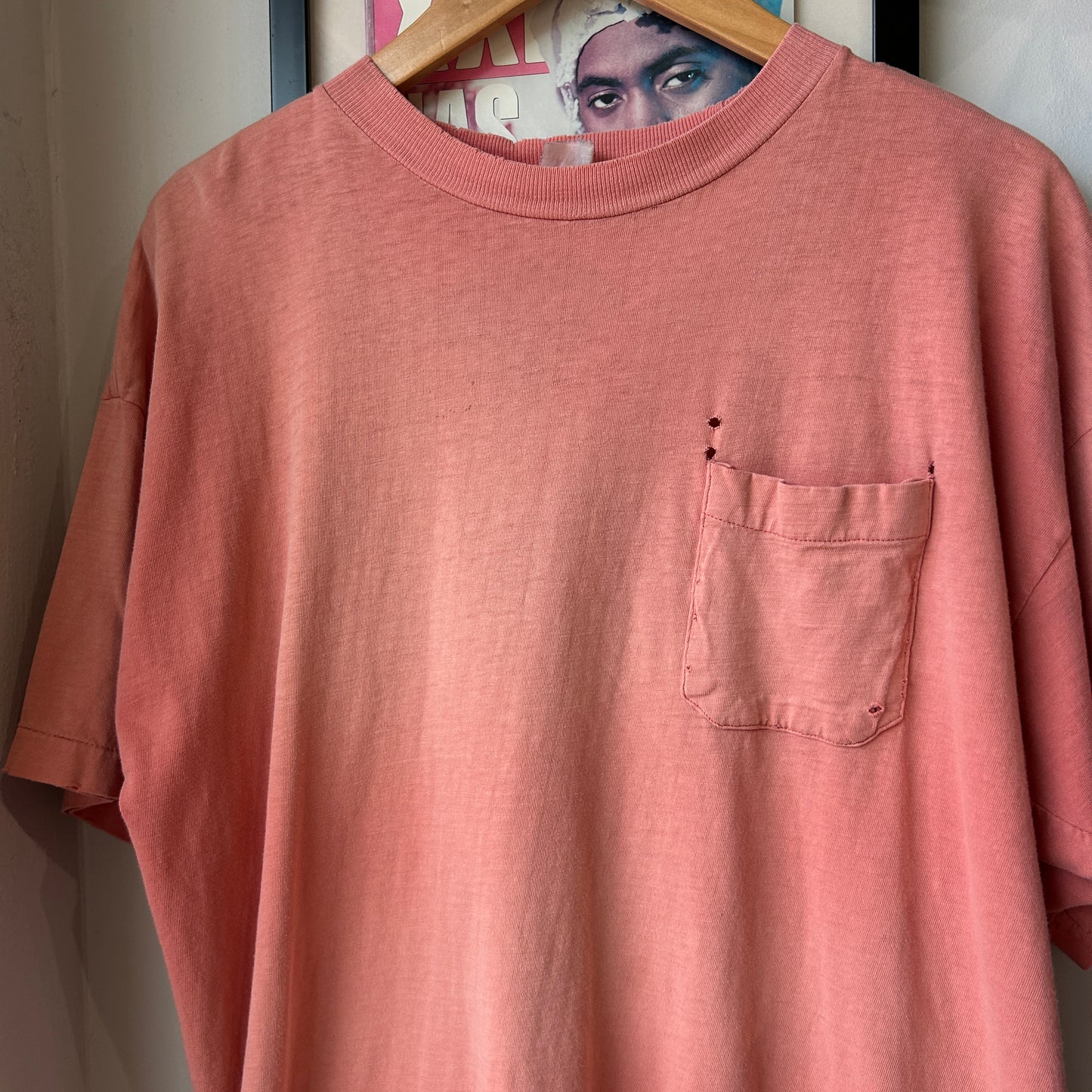 VINTAGE | Faded Pink Blank T-Shirt sz L