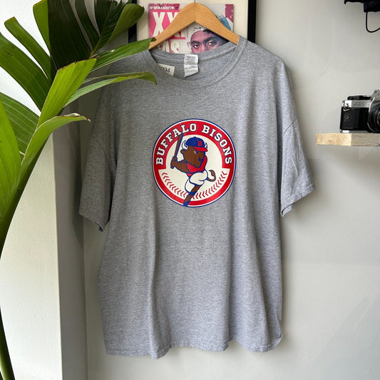 VINTAGE | Buffalo Bisons Baseball Logo Grey T-Shirt sz XXL Adult