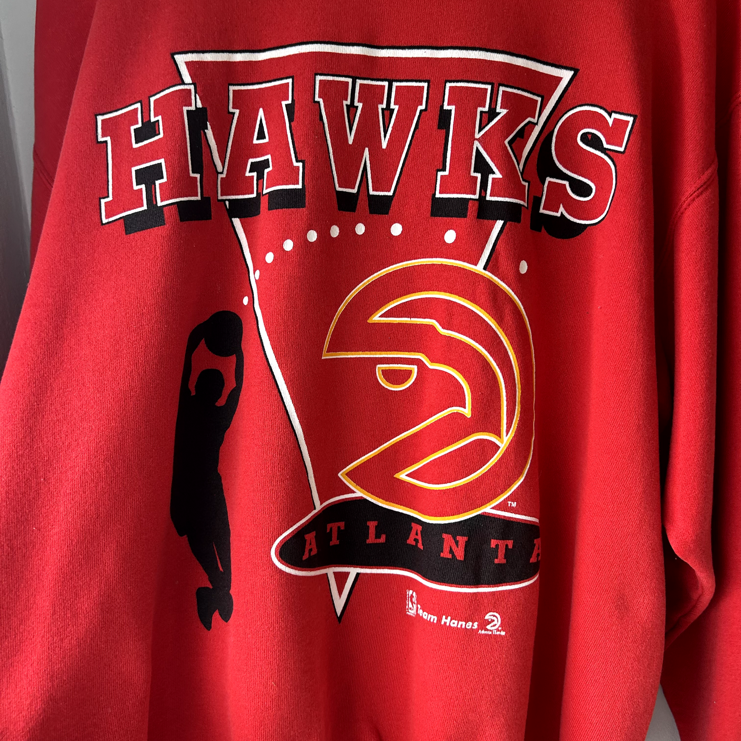 VINTAGE 1990s | Atlanta Hawks NBA Graphic Crewneck Sweater Size XL