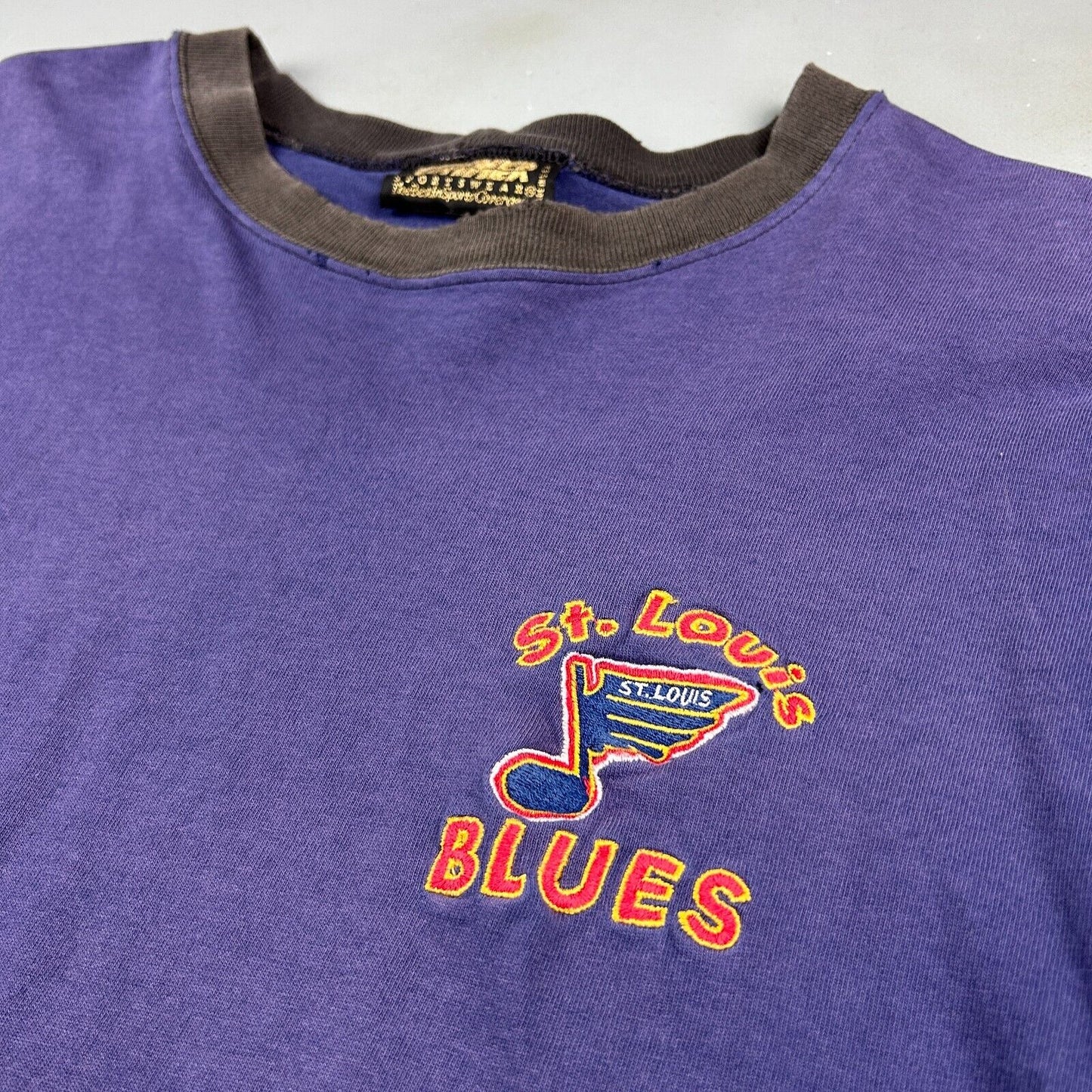 VINTAGE 90s | St. Louis Blues Embroidered Logo Faded Hockey T-Shirt sz XL Adult