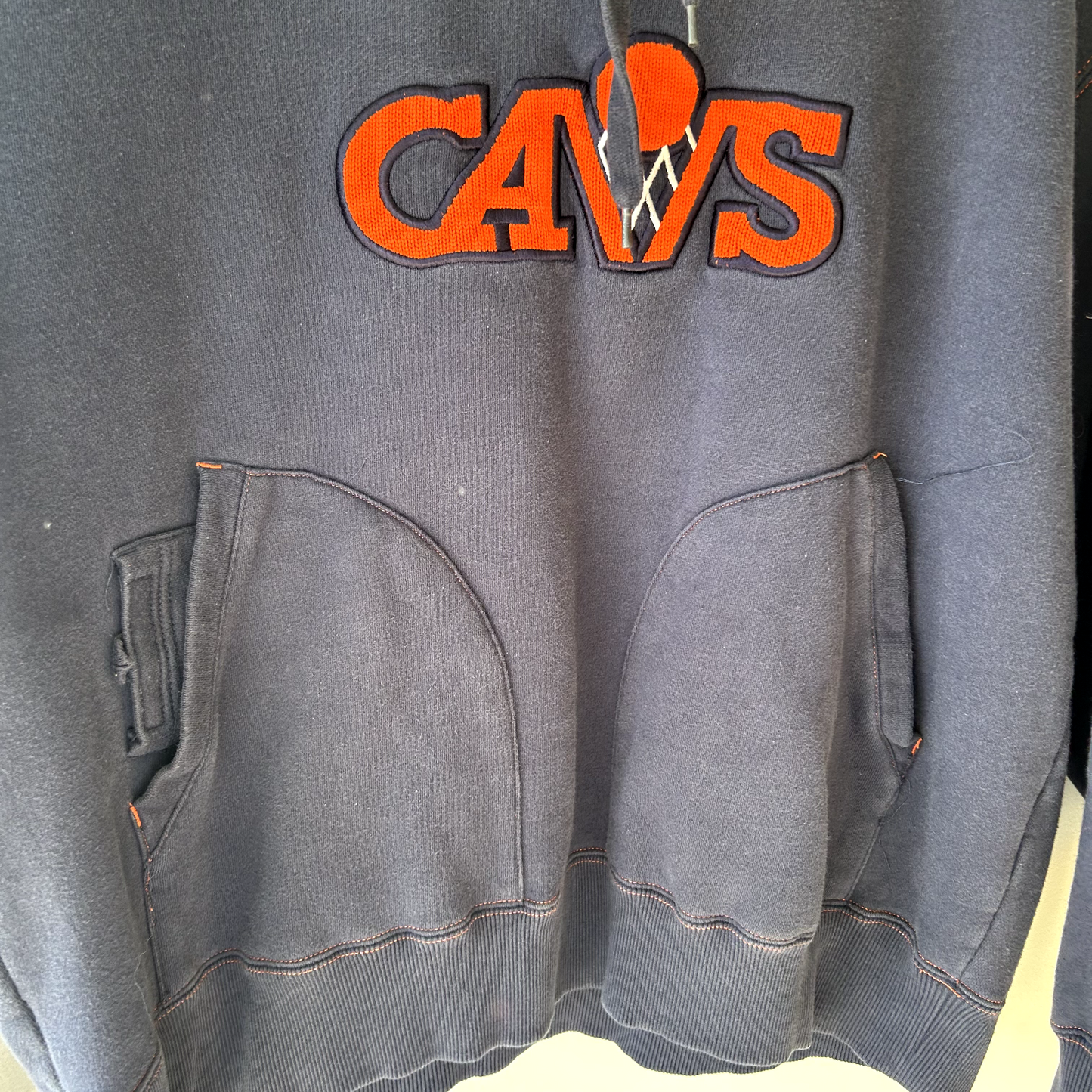 Vintage 1990s Cleveland Cavaliers NBA Embroidered Hoodie sz XL Navy & Orange