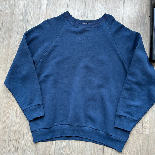 VINTAGE | Fruit Of The Loom BLANK Navy Crewneck Sweater sz M/L Adult