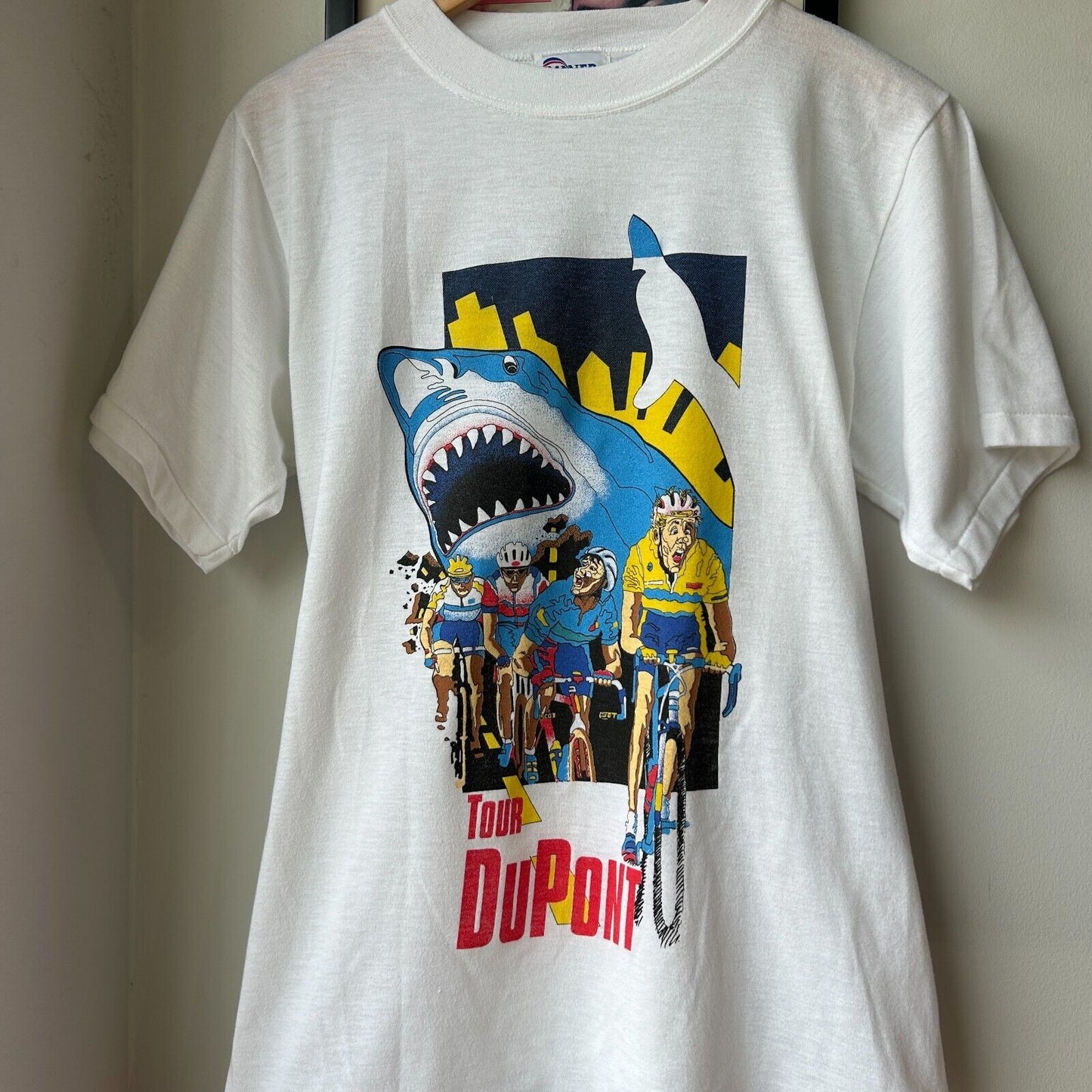 VINTAGE 90s | Tour Dupont Shark Attack Cycling Jersey T-Shirt sz S-M