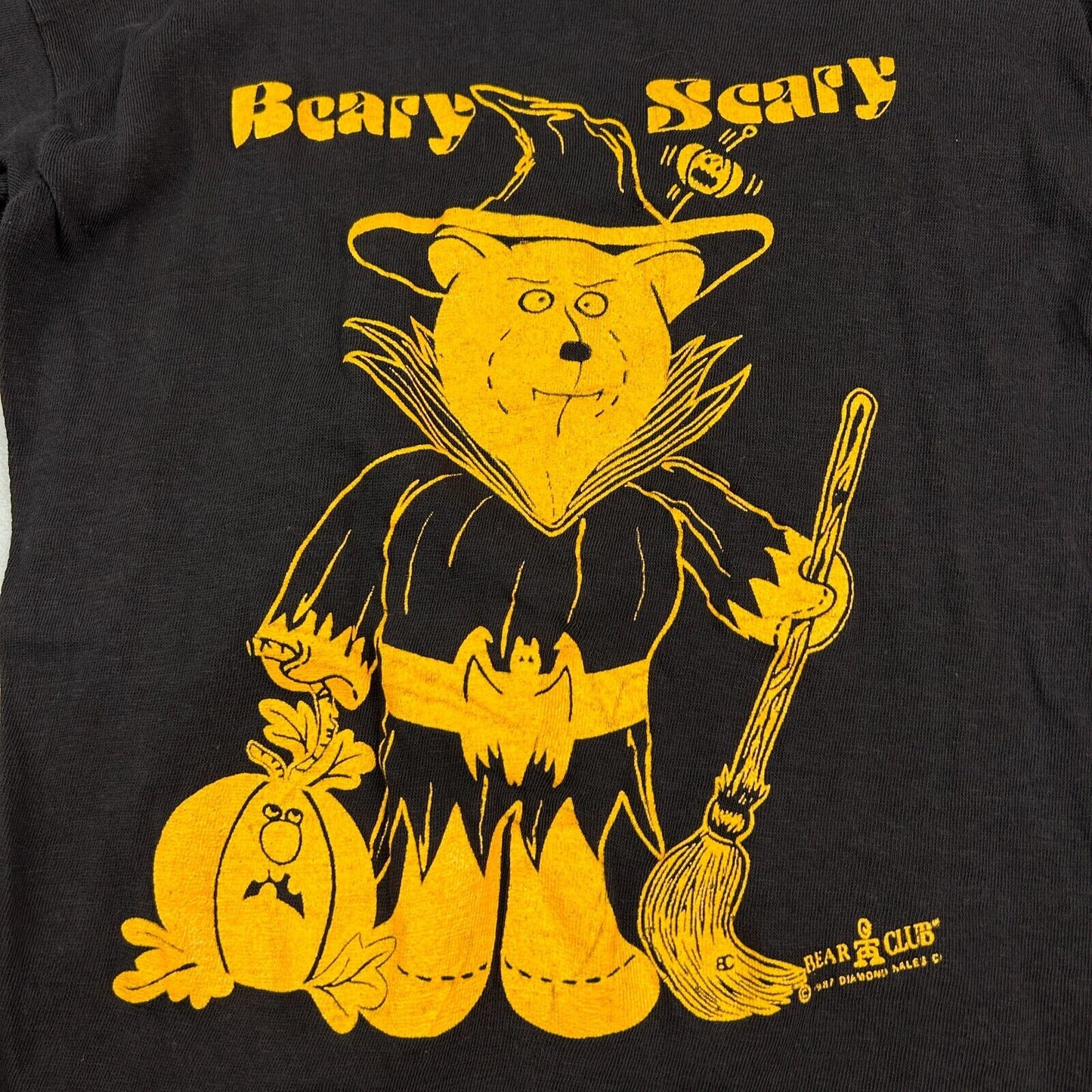 VINTAGE 1987 | Beary Scary Black Bear Club T-Shirt sz XS Adult