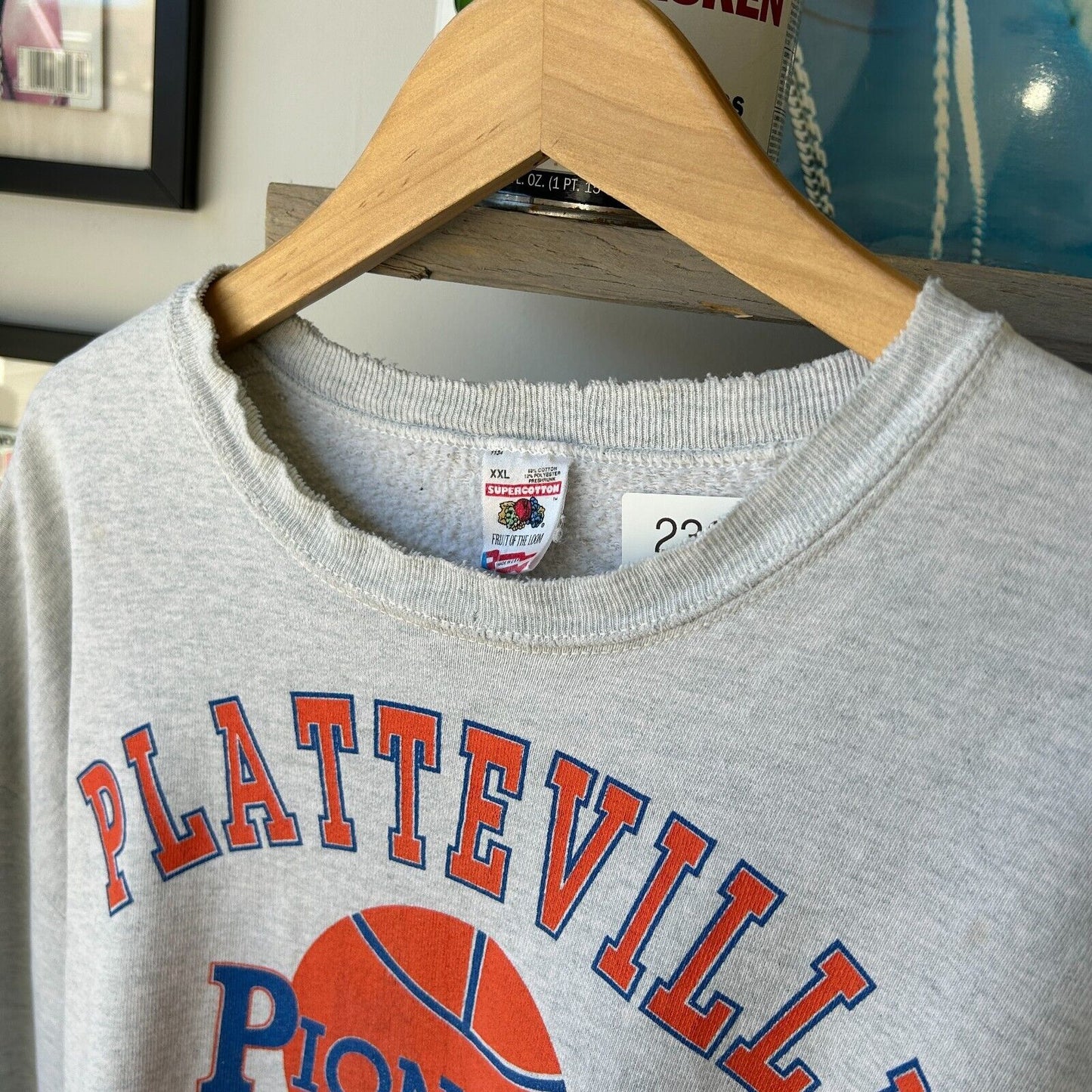 VINTAGE 90s | Platteville Pioneers Basketball Thrashed Sweater sz XXL Adult