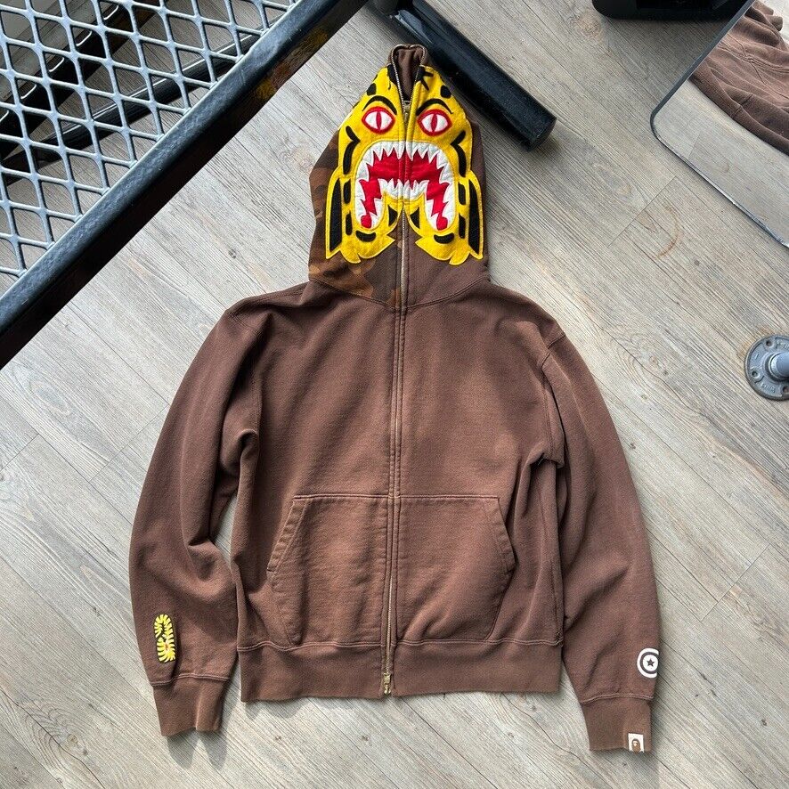 VINTAGE | OG BAPE Tiger Camo Zip Up Hoodie Sweater sz S