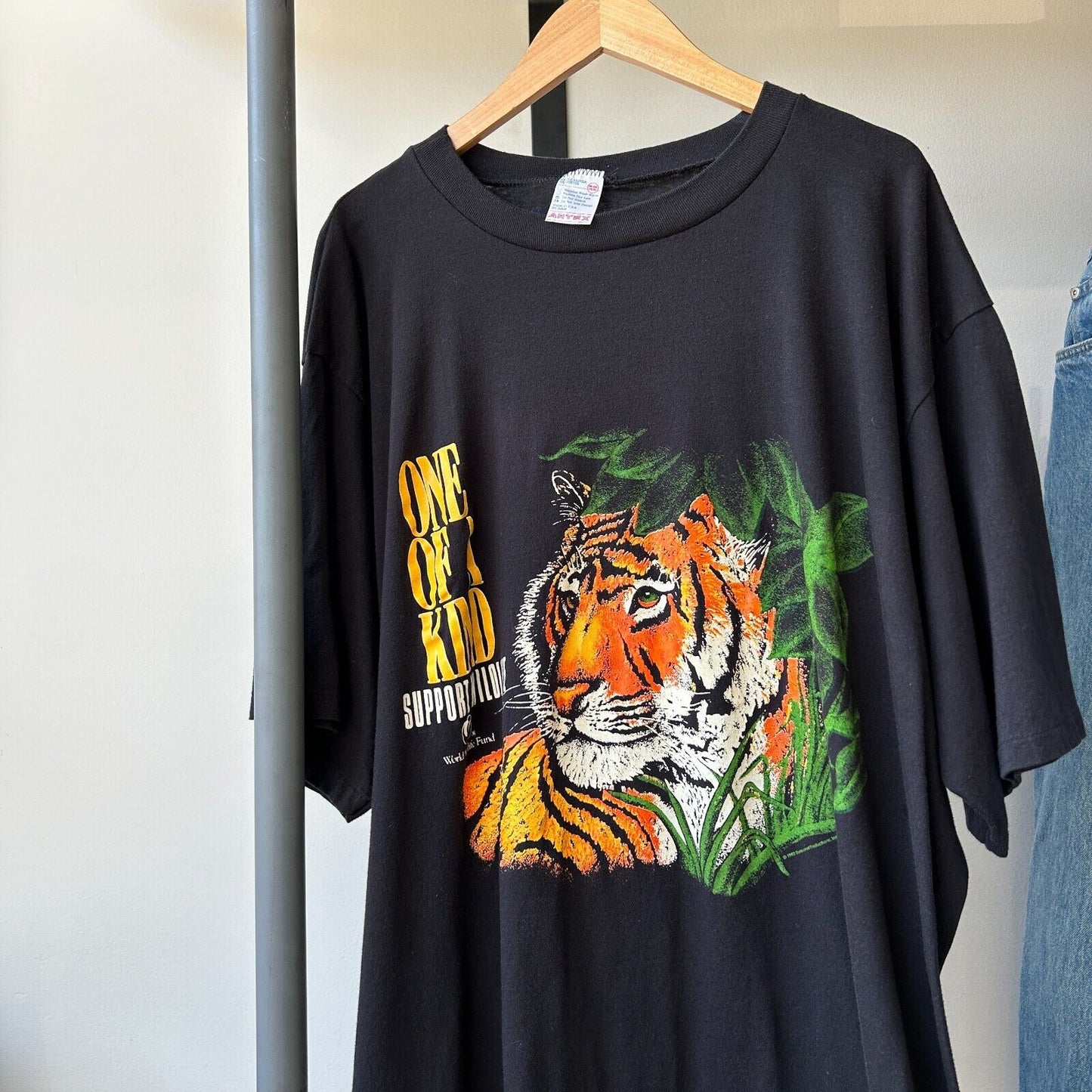 VINTAGE 90s | One Of A Kind Support Wildlife WWF Tiger T-Shirt sz XXL