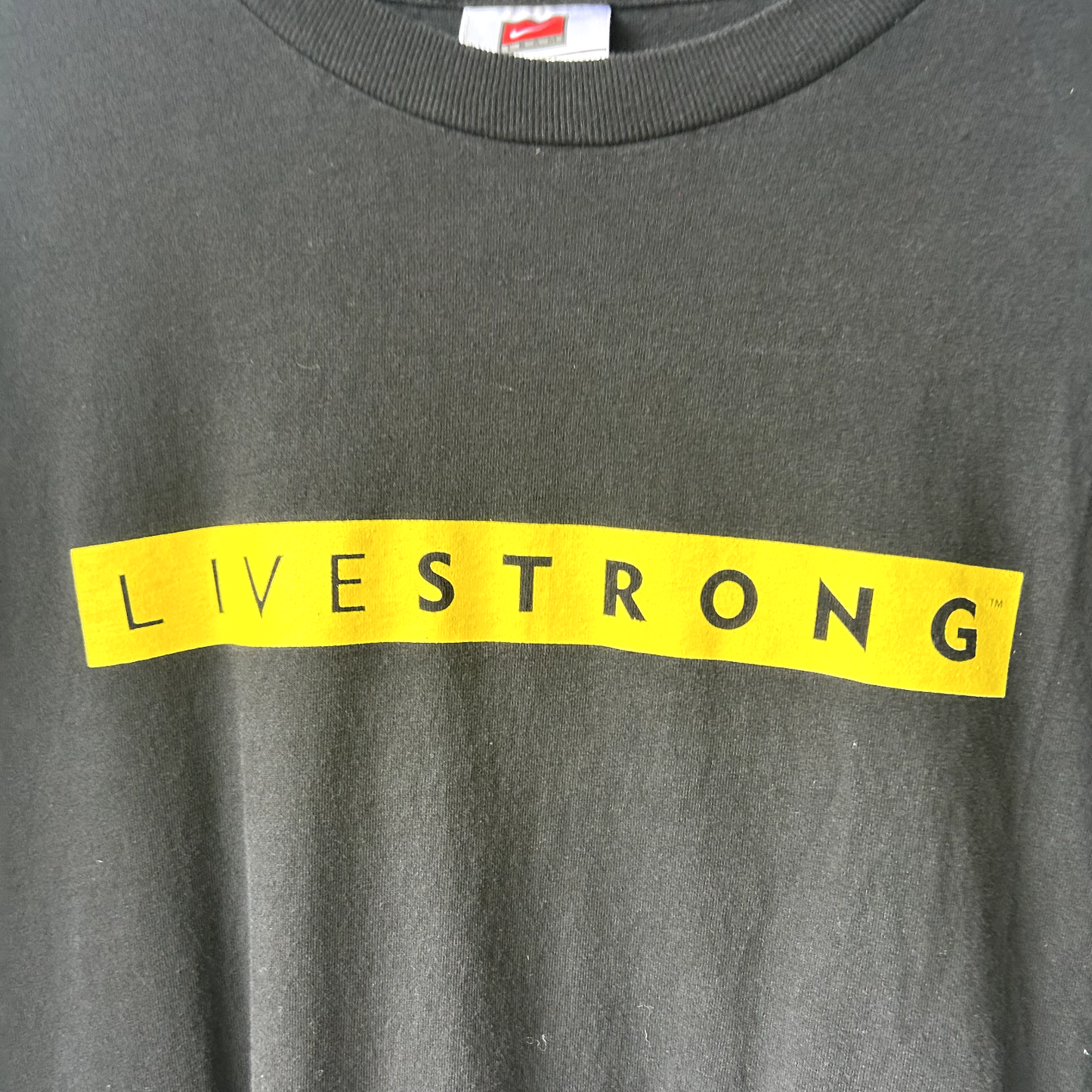 VINTAGE Y2K | Nike Live Strong Mini Swoosh Graphic T Shirt Sz Adult XL Black